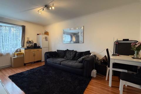2 bedroom flat for sale, Flat 1 Rebecca Court, 40 Dagnall Park, South Norwood, London, SE25 5EG