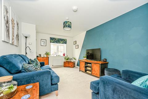 Deere Avenue, Chippenham, SN14