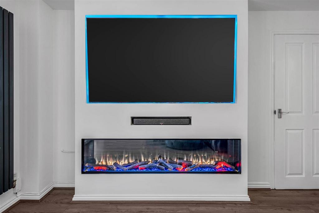 Lounge Media Wall