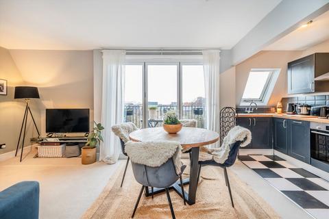 2 bedroom flat for sale, Holland Road, London W14