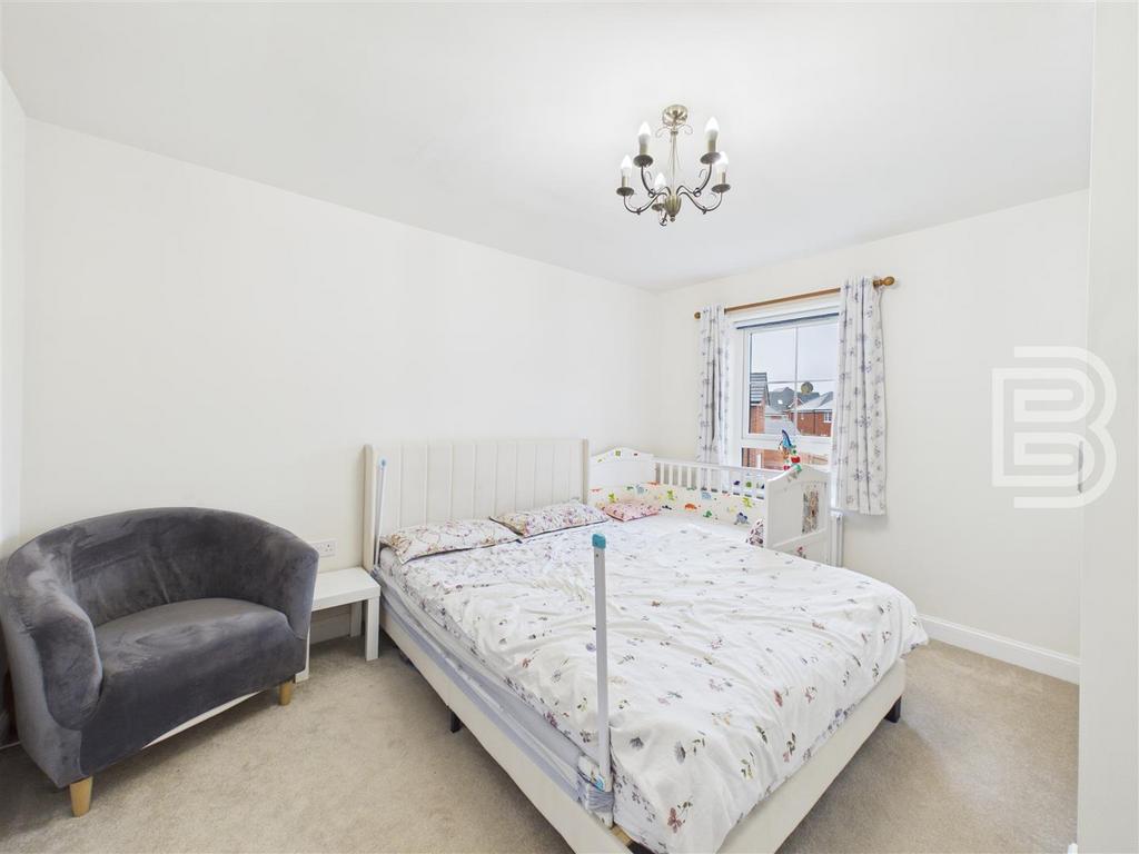 Bedroom 1.jpg