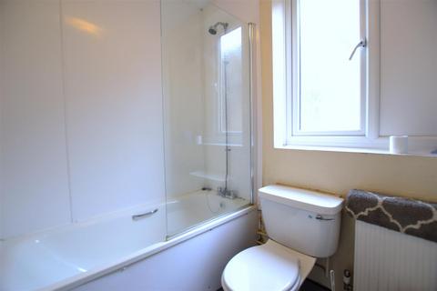 undefined, Room 4, 25 Upper Redlands