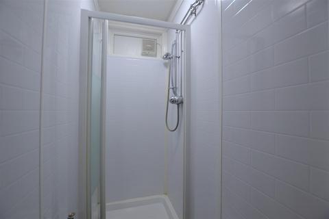 undefined, Room 4, 25 Upper Redlands
