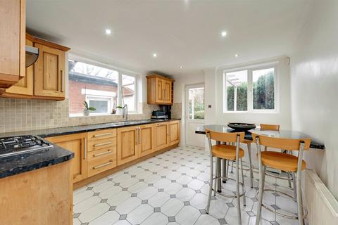 5 bedroom detached house for sale, Beechwood Avenue, London, N3