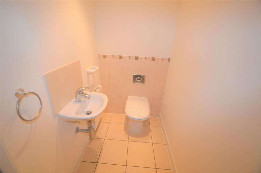 Queen Mary Villas E18