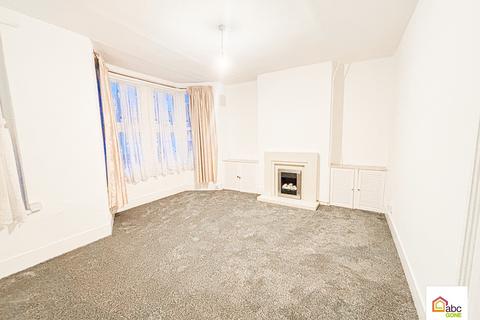 2 bedroom flat to rent, Western Road, London