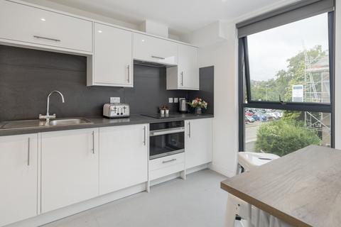 2 bedroom flat to rent, at Nationwide, Flat 9, Banglo House, 44, Lower Bristol Road BA2