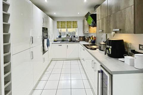 undefined, Standall Close, Dronfield Woodhouse, Dronfield, Derbyshire, S18