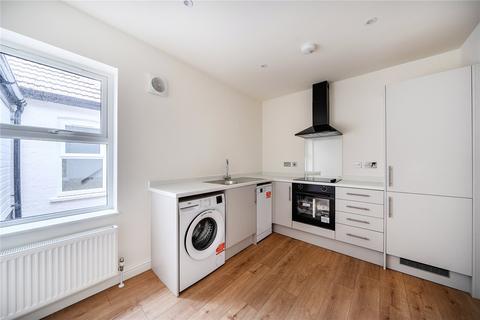 2 bedroom apartment for sale, Connaught Road, Brookwood, Woking, GU24