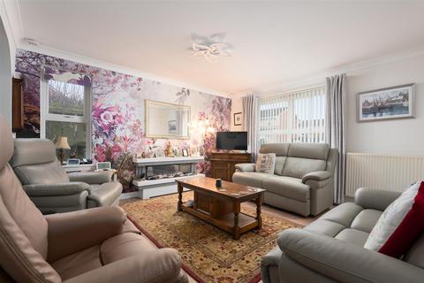 4 bedroom detached house for sale, 14 Tern Road, Dunfermline, KY11 8JN