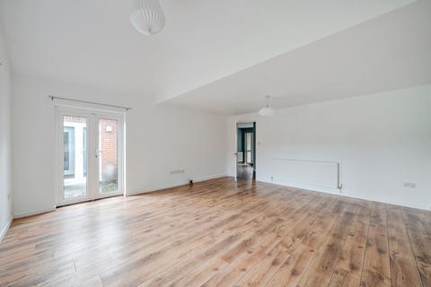 3 bedroom bungalow for sale, High Street, Shirrell Heath, Southampton, Hampshire, SO32