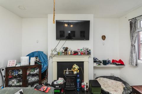 2 bedroom end of terrace house for sale, Princes Crescent, Edlington DN12