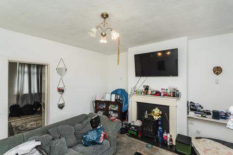 2 bedroom end of terrace house for sale, Princes Crescent, Edlington DN12