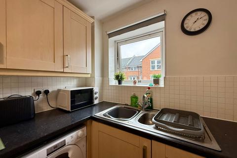 2 bedroom flat for sale, Swindon, SN1