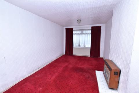 2 bedroom semi-detached house for sale, Lincombe Drive, Leeds