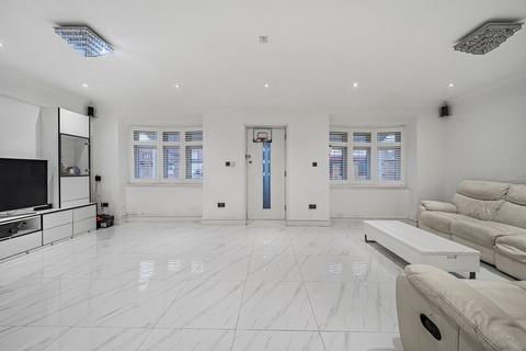 undefined, School Road, Ashford, TW15