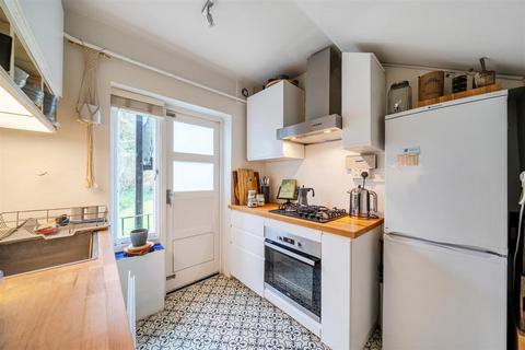 undefined, Avenue Elmers, Surbiton