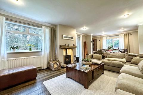 5 bedroom detached house for sale, Linburn, Washington, Tyne and Wear, NE38 9EB