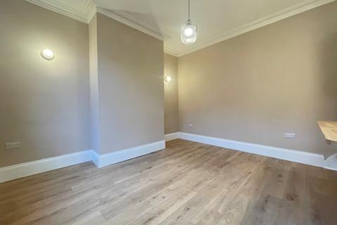 1 bedroom terraced house to rent, Highbury Terrace, Meanwood, Leeds, LS6