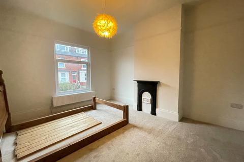 1 bedroom terraced house to rent, Highbury Terrace, Meanwood, Leeds, LS6