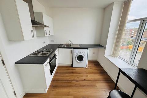 2 bedroom flat for sale, Whingate mill, Leeds