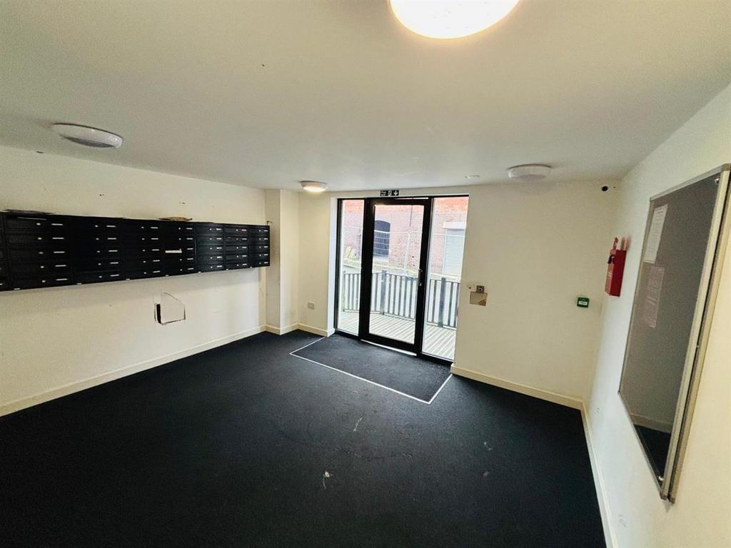 Communal Entrance Hallway: