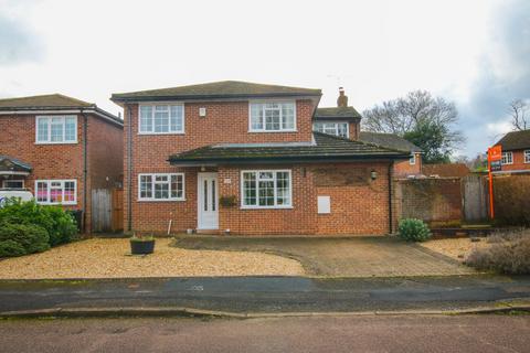Kelsey Avenue, Finchampstead, Wokingham, RG40