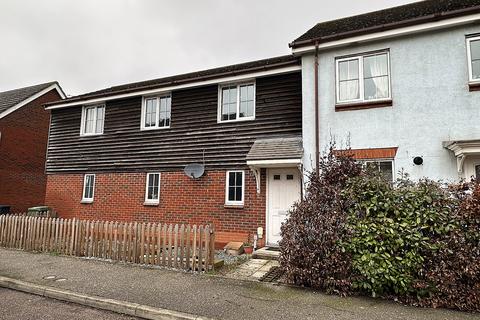 2 bedroom semi-detached house to rent, Lammas Drive, CM7