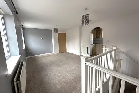 2 bedroom semi-detached house to rent, Lammas Drive, CM7