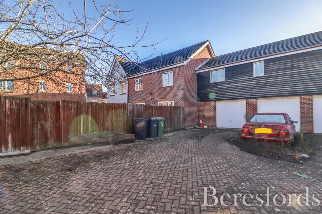 Garage & Parking