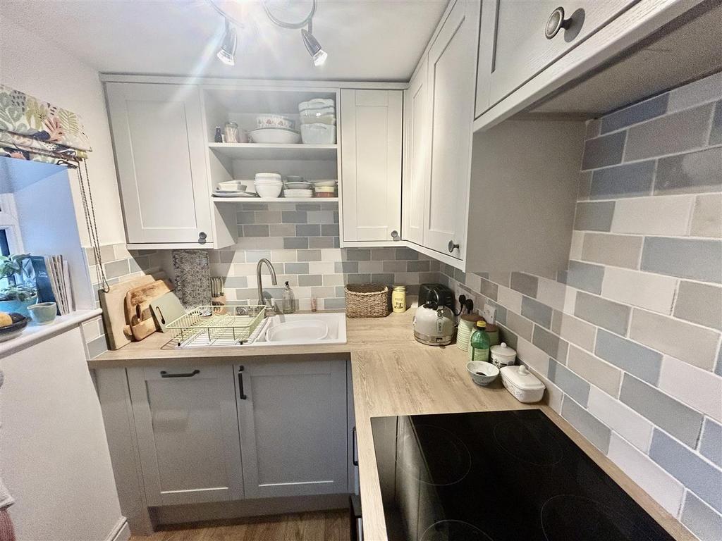 Kitchen.JPG