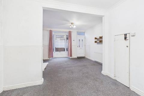 2 bedroom terraced house for sale, Ashburn Grove, Spring Bank West, HU3