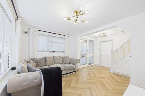 2 bedroom semi-detached house for sale, Edward Gardens, Wickford, SS11