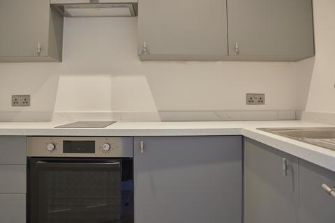 undefined, at Nationwide, Flat 3, 3, Bladud Buildings BA1