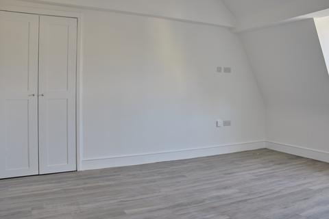 undefined, at Nationwide, Flat 3, 3, Bladud Buildings BA1