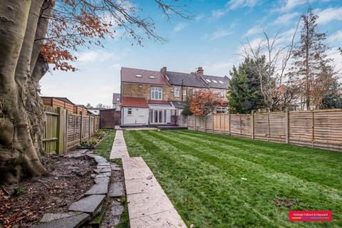 4 bedroom house to rent, Petworth Road, London, N12