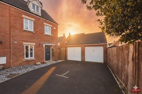 undefined, Carwardine Field, Gloucester GL4