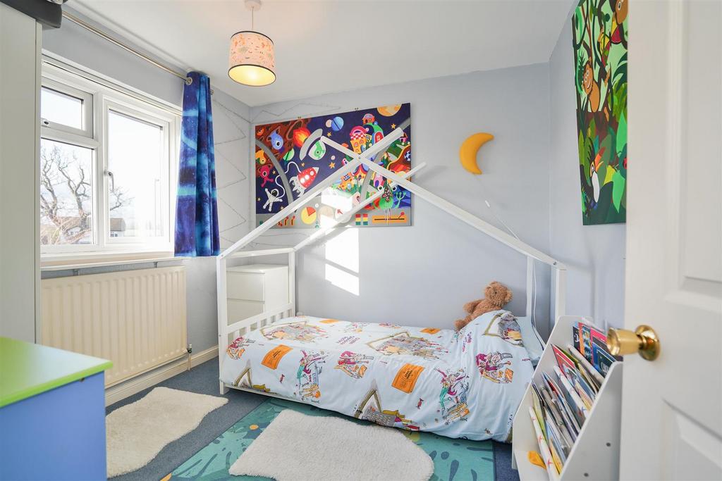 6 Colbourne Close-9.jpg