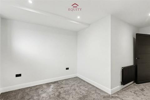 2 bedroom flat to rent, Bullsmoor Lane, Enfield, EN3