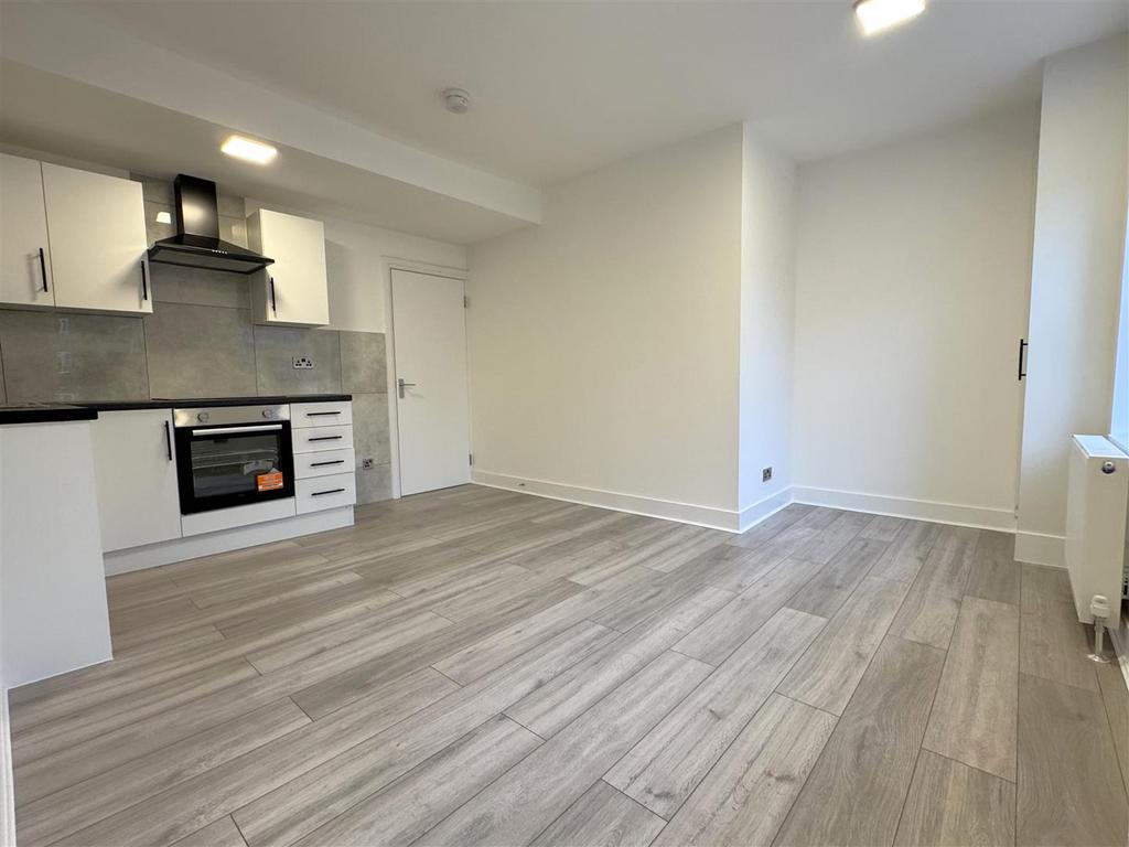 Open Plan Kitchen and Reception Room
