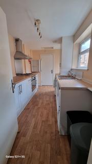 4 bedroom house share to rent, Ednaston Road