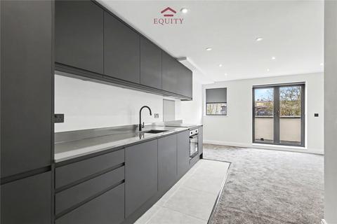 3 bedroom flat to rent, Bullsmoor Lane, Enfield, EN3