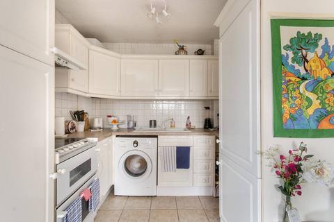 1 bedroom flat to rent, Murray Road, South Ealing, London, W5