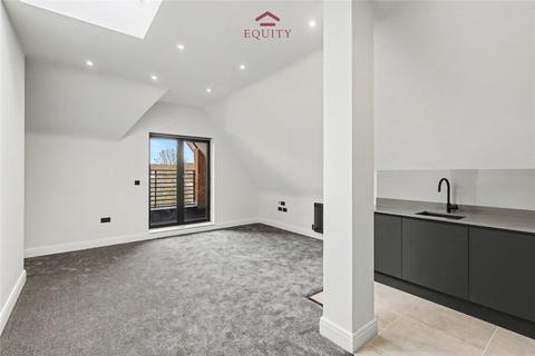 2 bedroom flat to rent, Bullsmoor Lane, Enfield, EN3
