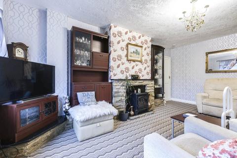 3 bedroom semi-detached house for sale, King Edward Avenue, Horsforth, Leeds, West Yorkshire, LS18