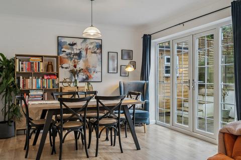 4 bedroom detached house for sale, Wing Close, Marlow, SL7
