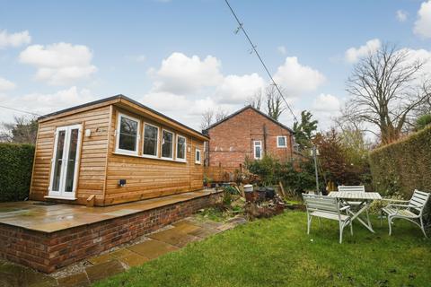 3 bedroom semi-detached house for sale, St. Georges Crescent, Salford, M6
