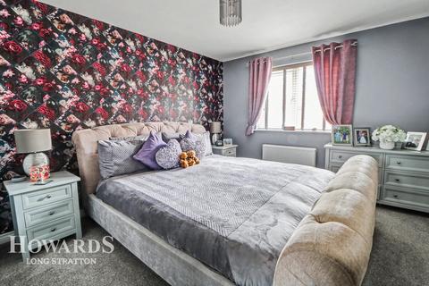 5 bedroom detached house for sale, Saxifrage Close, Tharston