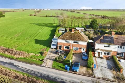 3 bedroom semi-detached house for sale, Hilston Road, Roos HU12