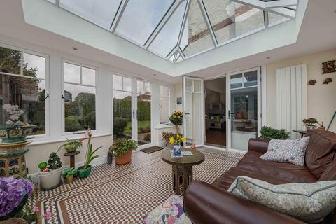 4 bedroom detached house for sale, Waldegrave Road, Bickley